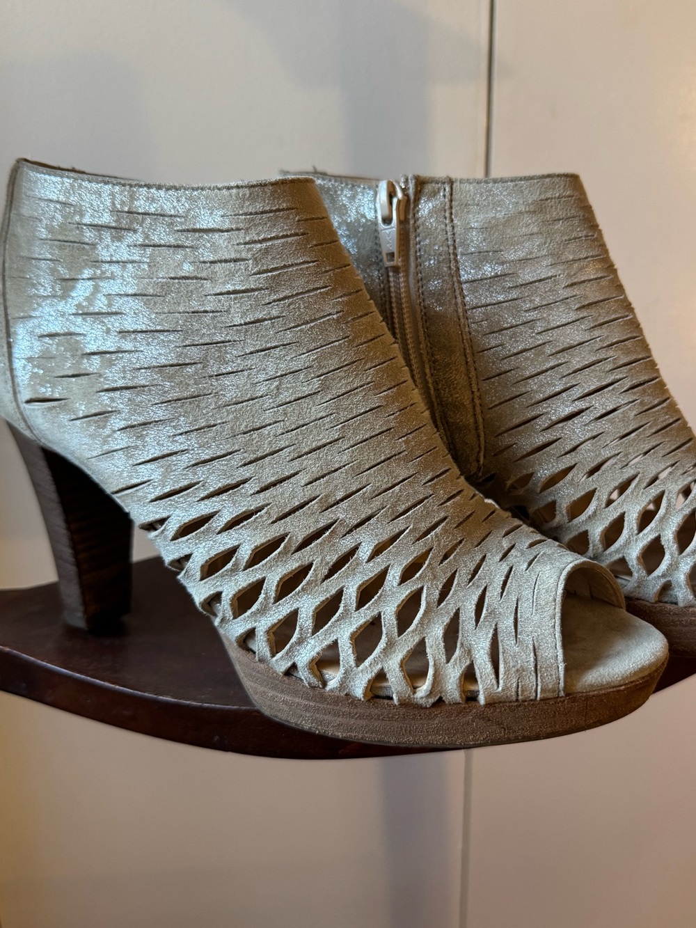 Paul Green Cayanne Metallic Sliced Cutout Peep Toe Booties Sz UK 4.5 / US 7
